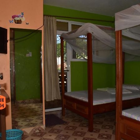 Viriko Boarding House Hotell Mombasa Eksteriør bilde